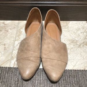 Similar to free people flats! Qupid brand.
